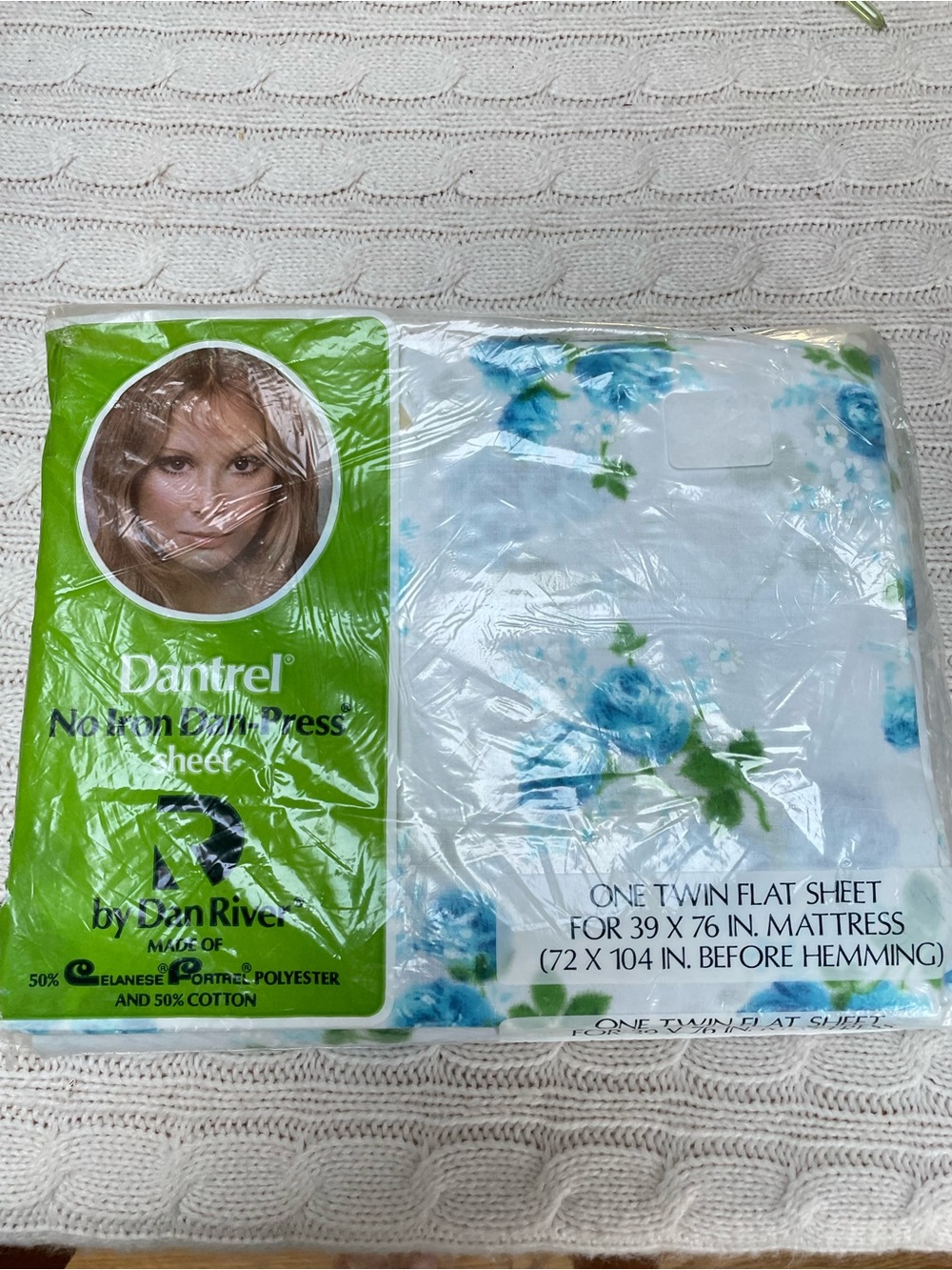 VTG Dantrel No Iron Dan Press Twin Flat Sheet - Dan River 72 x 104 Blue Floral